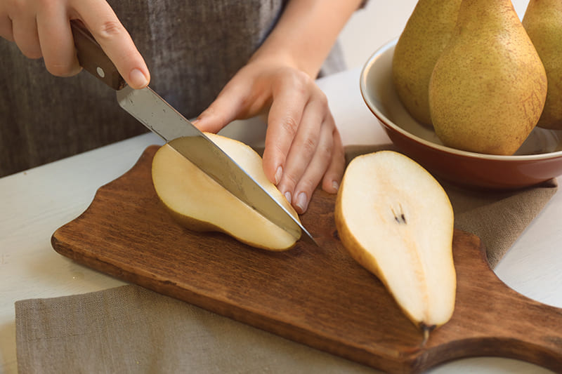 Pears promoting oral health, vision, hearing, prostate health, and weight loss